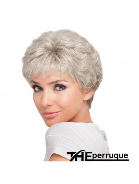 Style de cheveux courts pour les femmes âgées avec une coupe grise sans capuchon synthétique