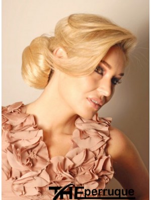 Morceau de cheveux blonds chignon