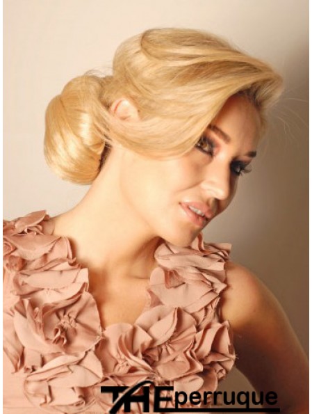 Morceau de cheveux blonds chignon